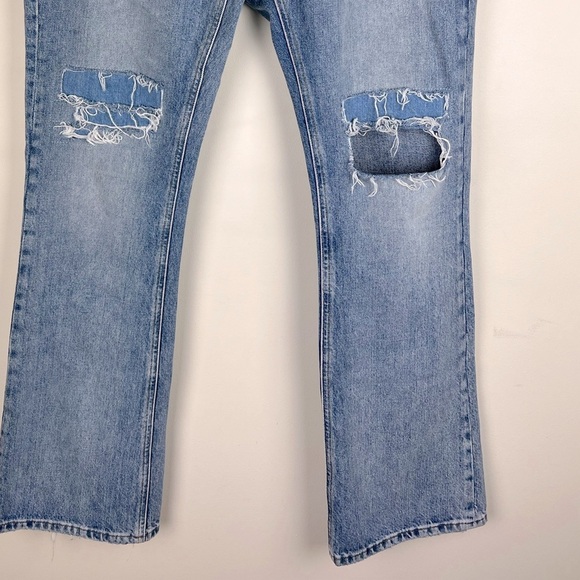 Frame | The Low Boot Low Rise Bootcut Distressed Patch Jeans | 28 - Picture 7 of 15